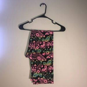 PINK Rainbow Aztec Leggings